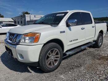  Salvage Nissan Titan