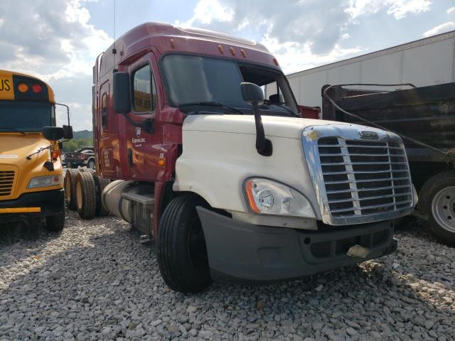  Salvage Freightliner Cascadia 1