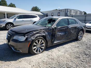  Salvage Chrysler 300