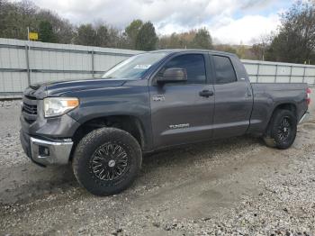  Salvage Toyota Tundra