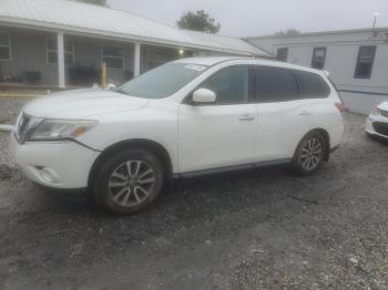  Salvage Nissan Pathfinder