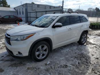  Salvage Toyota Highlander