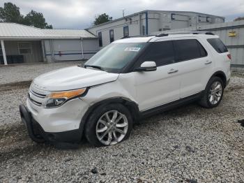  Salvage Ford Explorer