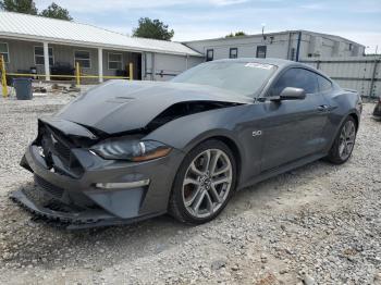  Salvage Ford Mustang