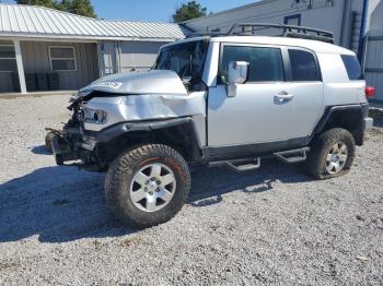  Salvage Toyota FJ Cruiser