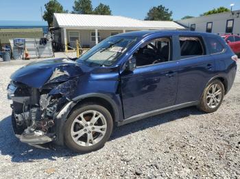  Salvage Mitsubishi Outlander
