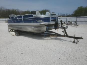  Salvage Silv Boatw Trlr