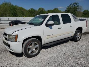  Salvage Chevrolet Avalanche