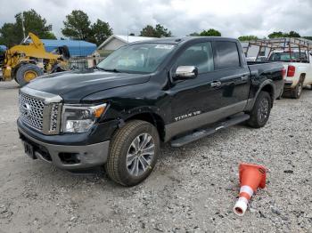  Salvage Nissan Titan