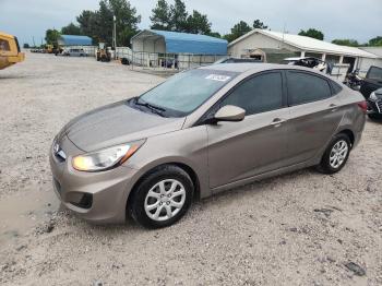  Salvage Hyundai ACCENT