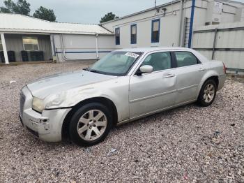  Salvage Chrysler 300