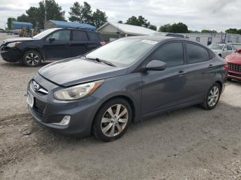  Salvage Hyundai ACCENT