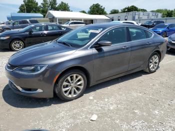  Salvage Chrysler 200