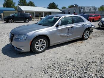  Salvage Chrysler 300