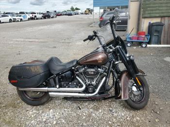  Salvage Harley-Davidson Flhcs