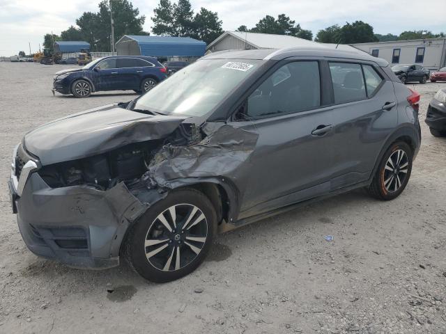  Salvage Nissan Kicks