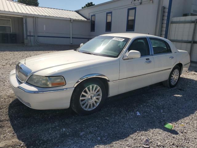  Salvage Lincoln Towncar