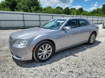  Salvage Chrysler 300