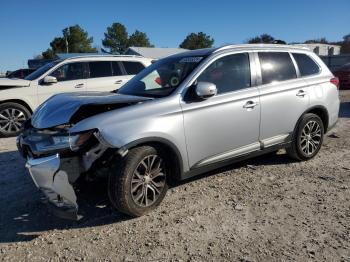  Salvage Mitsubishi Outlander