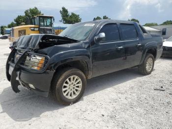  Salvage Chevrolet Avalanche