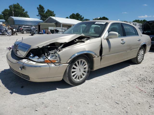  Salvage Lincoln Towncar