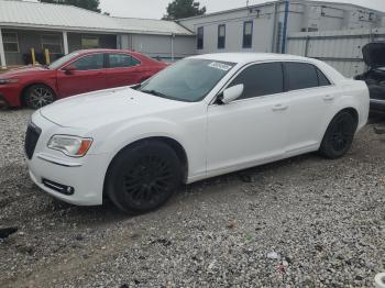  Salvage Chrysler 300