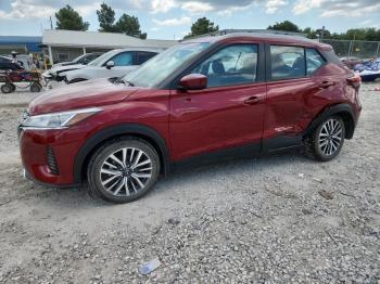  Salvage Nissan Kicks