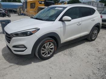 Salvage Hyundai TUCSON