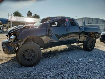  Salvage Nissan Titan