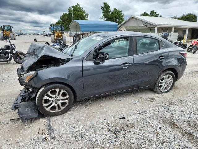  Salvage Toyota Yaris