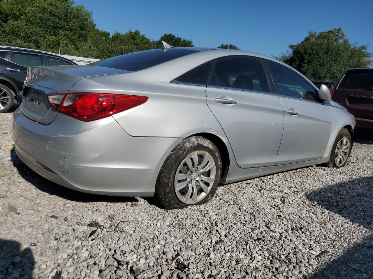 Hyundai SONATA Gls Image 9