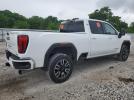 GMC Sierra K2500 At4 Image 4