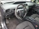 Toyota Prius L Image 3