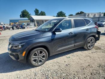  Salvage Kia Seltos