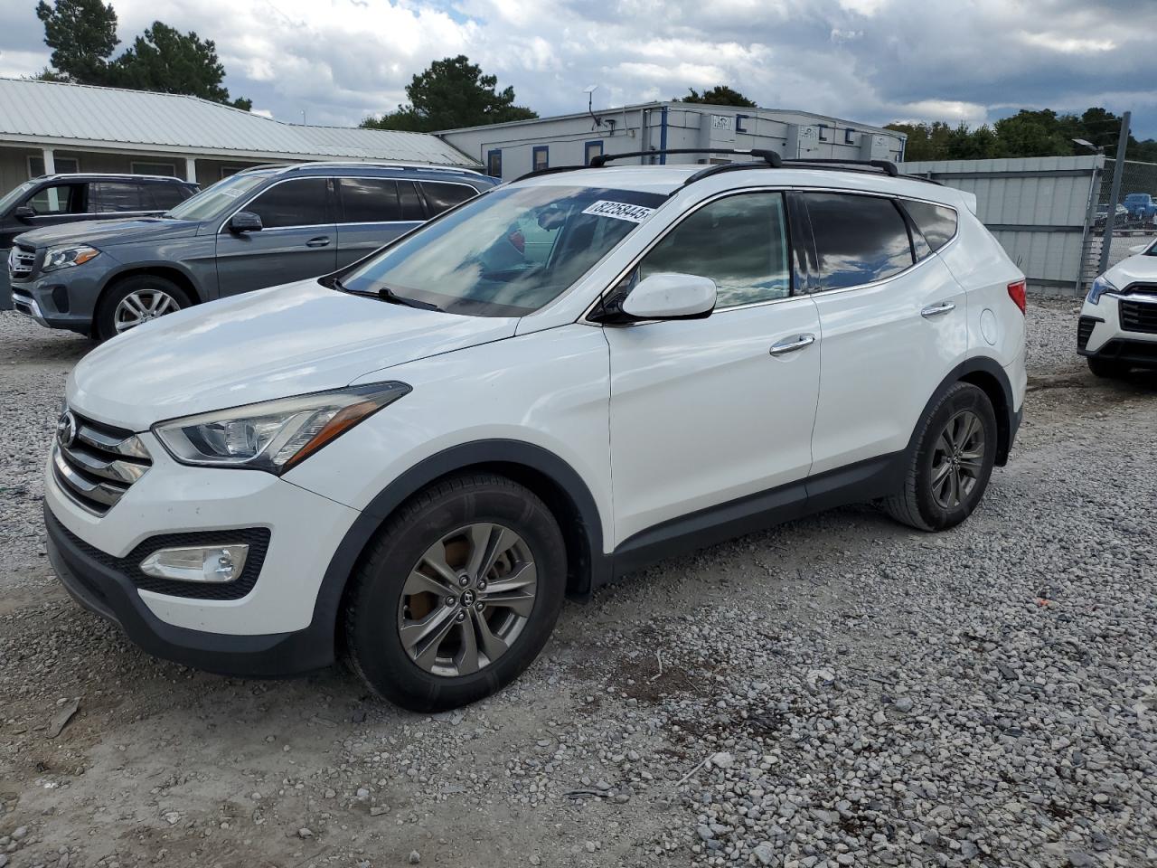 Hyundai SANTA FE Image 1