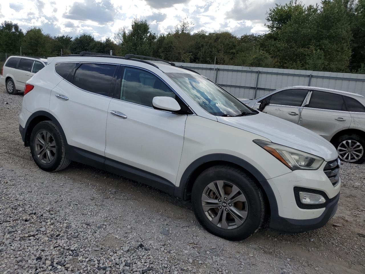 Hyundai SANTA FE Image 12