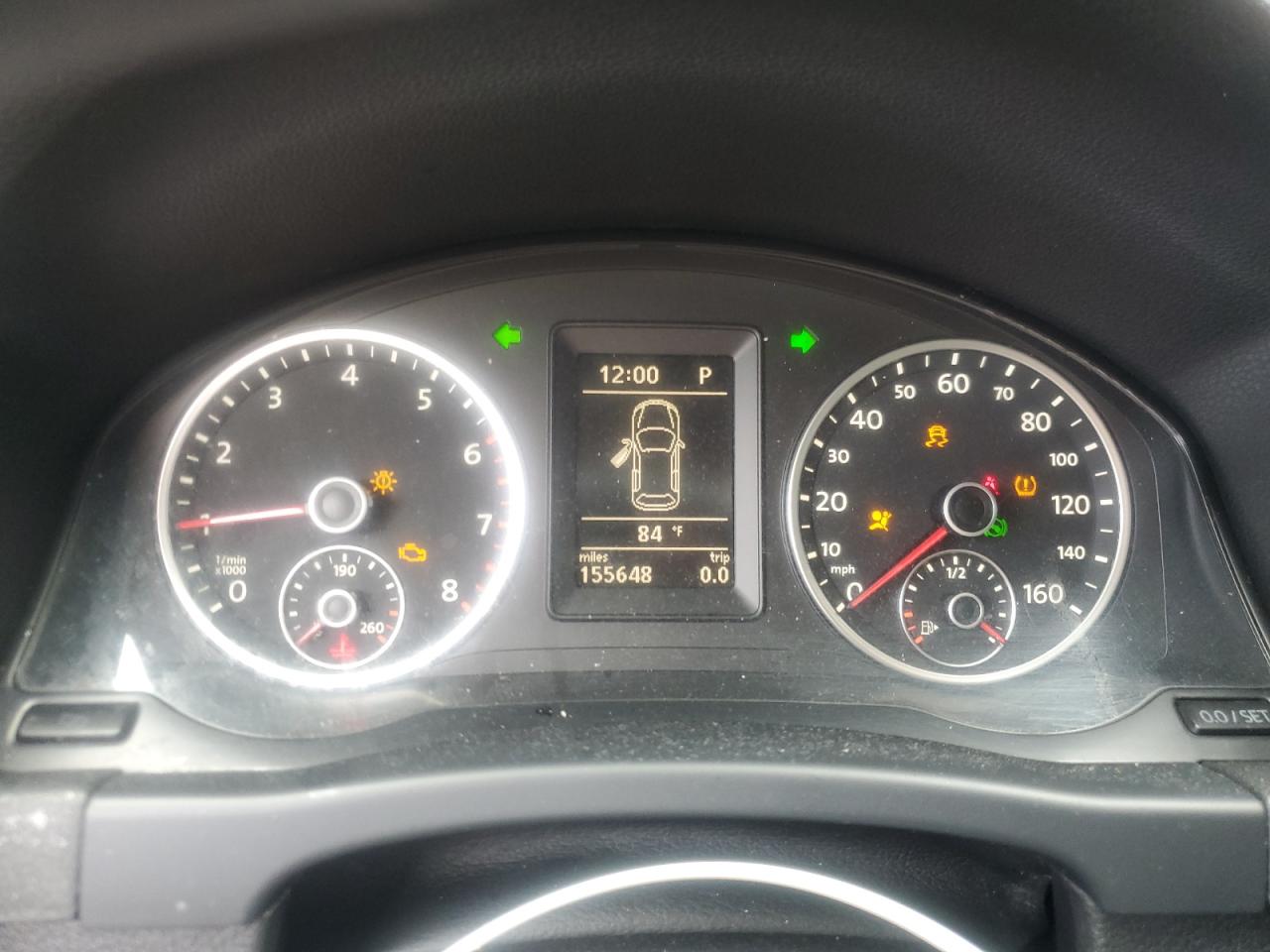 Volkswagen Tiguan S Image 12