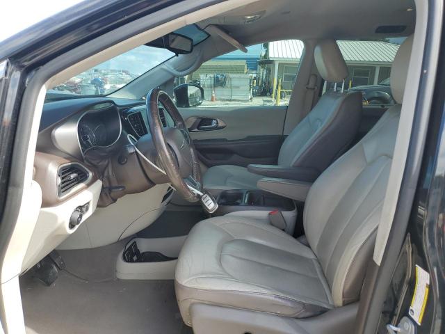 Chrysler Pacifica Touring L Image 12