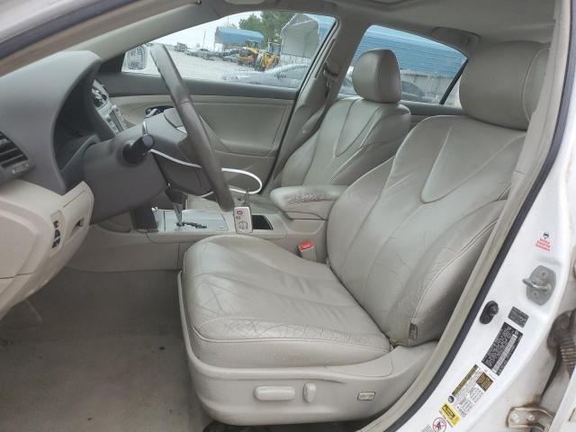 Toyota Camry Hybrid Image 8