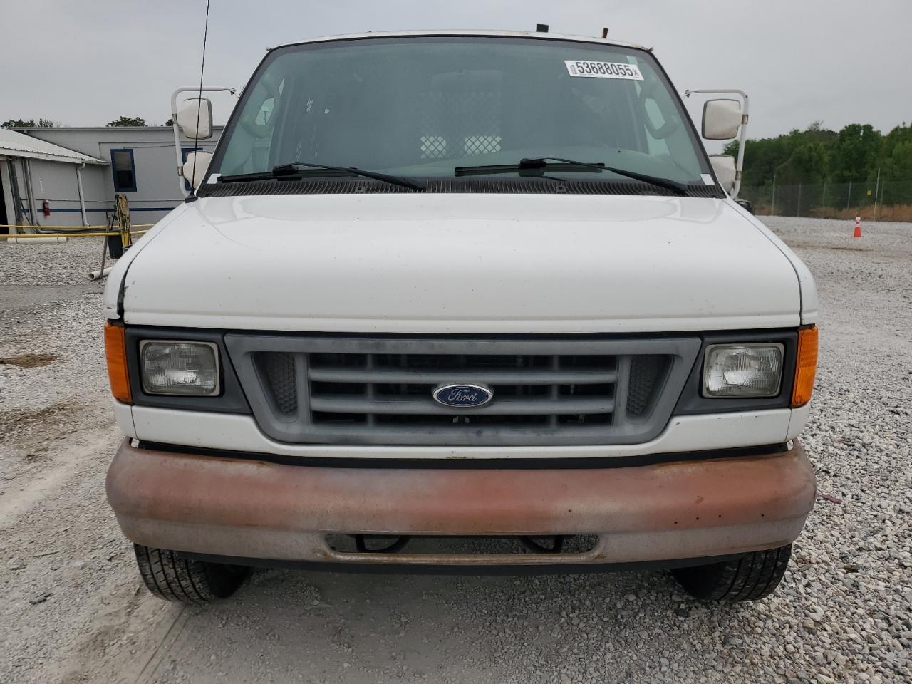 Ford Econoline E350 Super Duty Van Image 12