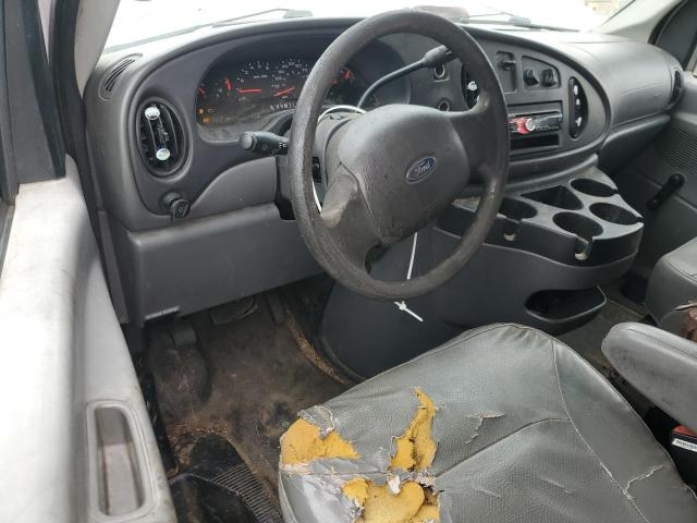 Ford Econoline E350 Super Duty Van Image 13