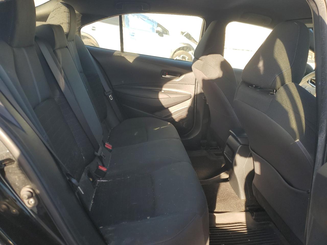 Toyota Corolla Se Image 12