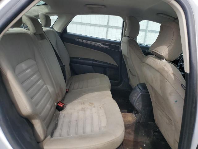 Ford Fusion S Image 6