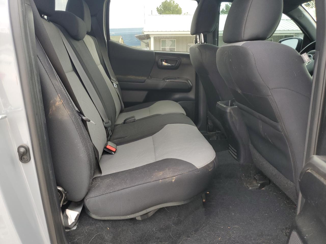 Toyota Tacoma Double Cab Image 8