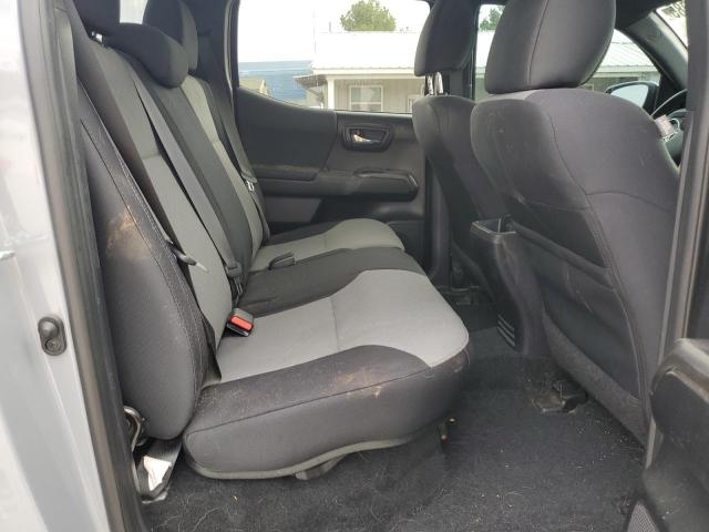 Toyota Tacoma Double Cab Image 8