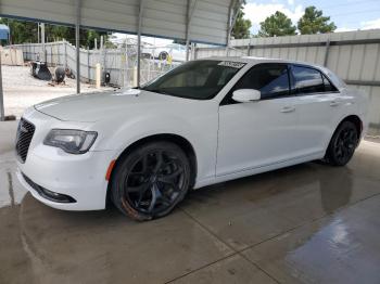  Salvage Chrysler 300