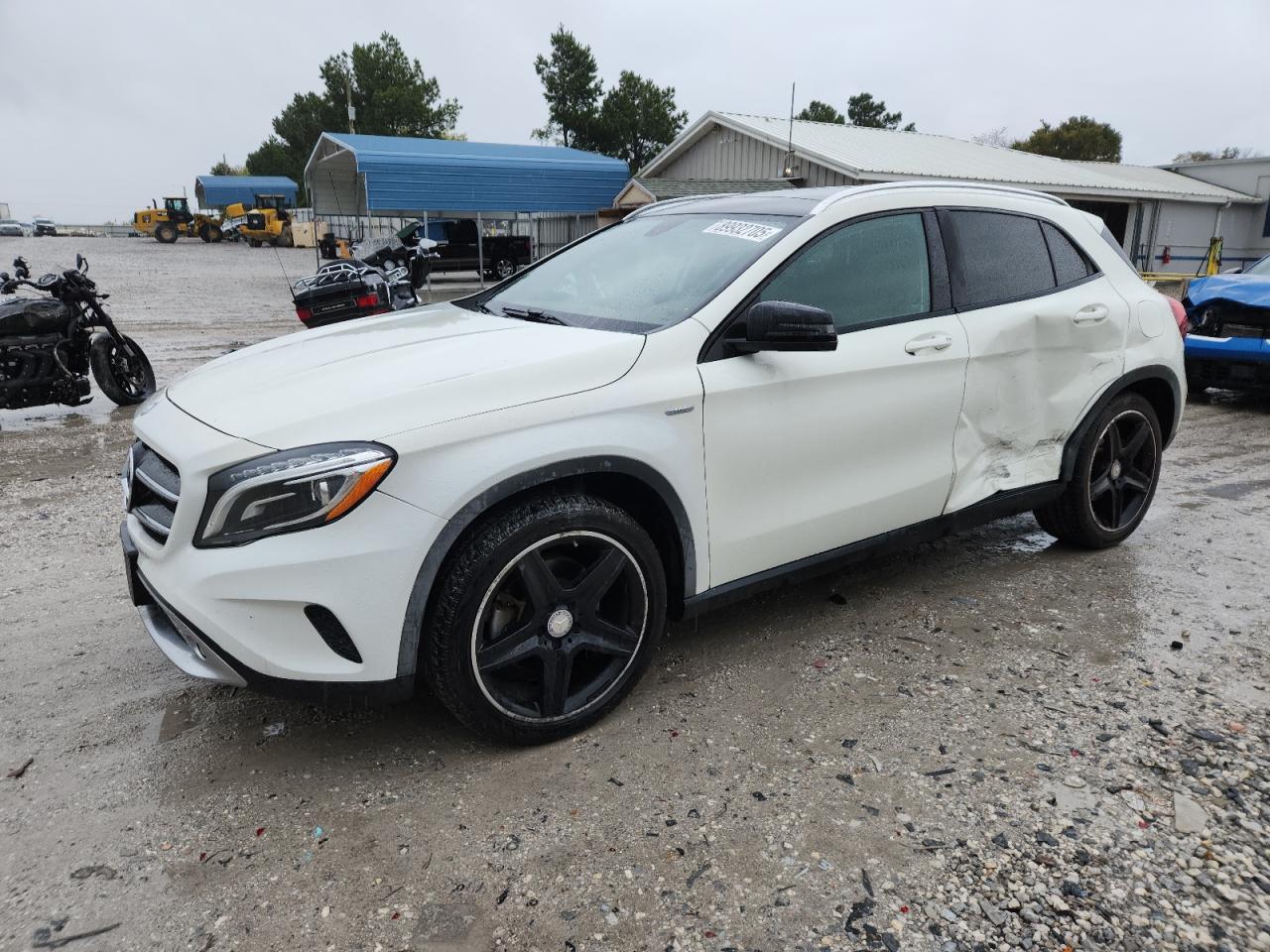 Mercedes-Benz GLA 250 4matic Image 1