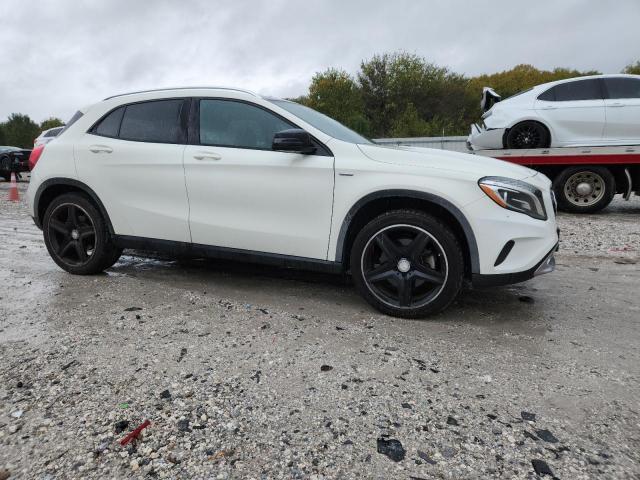 Mercedes-Benz GLA 250 4matic Image 11
