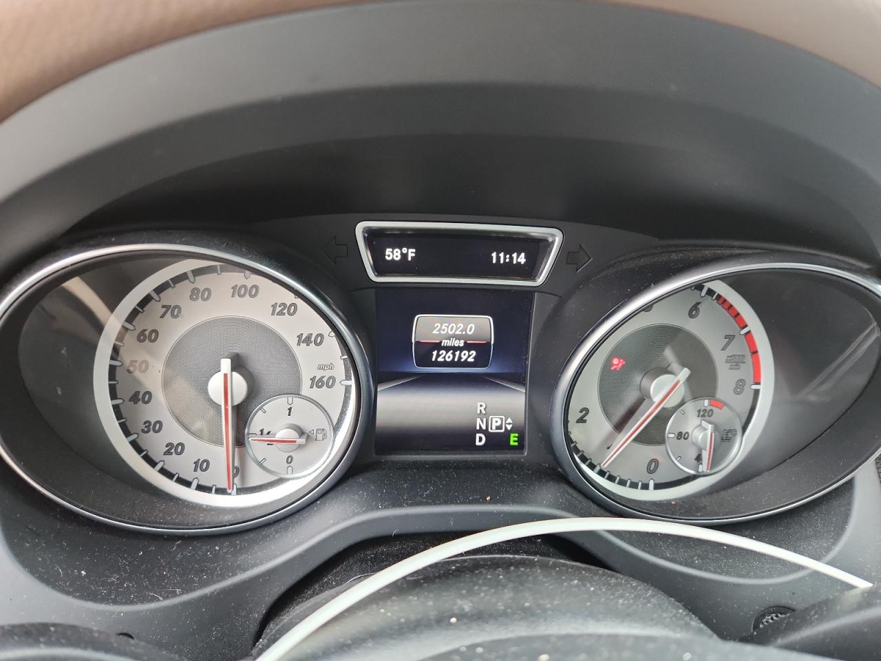 Mercedes-Benz GLA 250 4matic Image 8