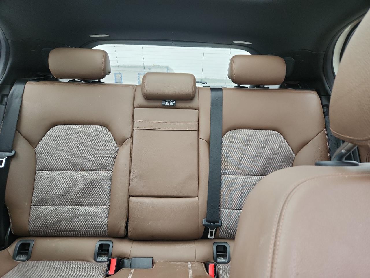 Mercedes-Benz GLA 250 4matic Image 9